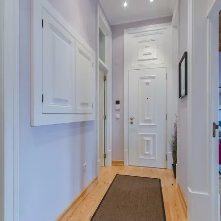 Baixa Downtown Fabulous And Sophisticate With Elevator 18th Century Building Apartament Lizbona