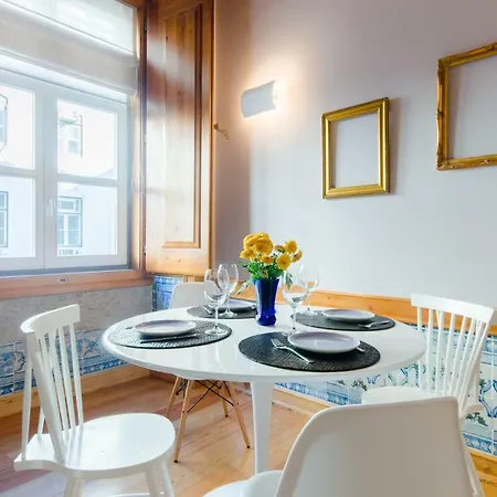 Baixa Downtown Fabulous And Sophisticate With Elevator 18th Century Building * ליסבון